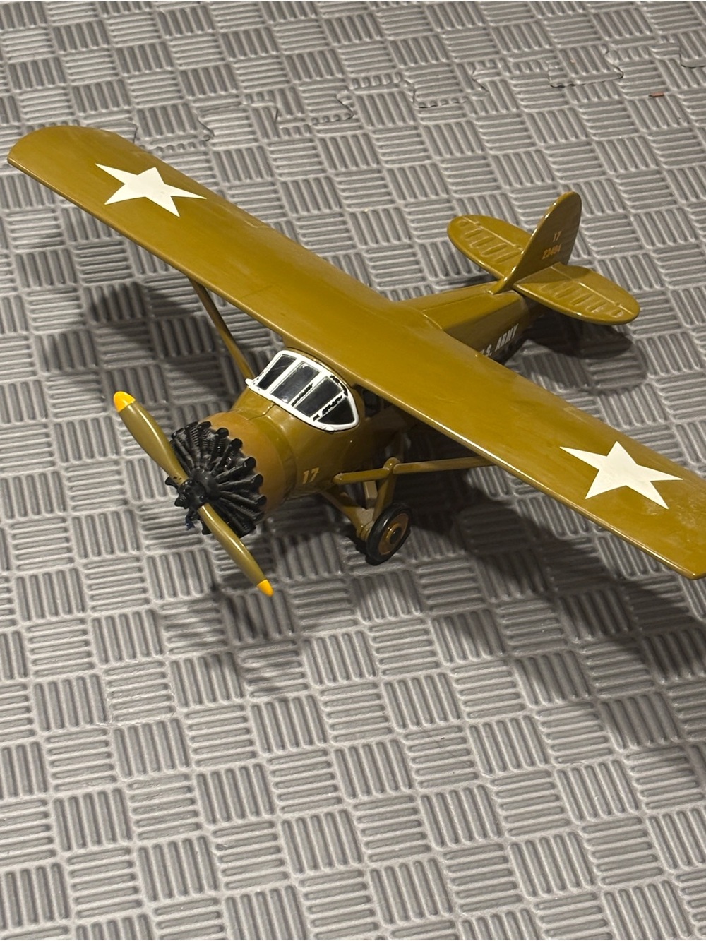 Vintage Gearbox US Army 17 23494 Die-Cast Military Style Green Model Airplane